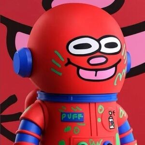 Mega Space Molly, “Puff” 400% Jon Burgerman Space Cadets Series